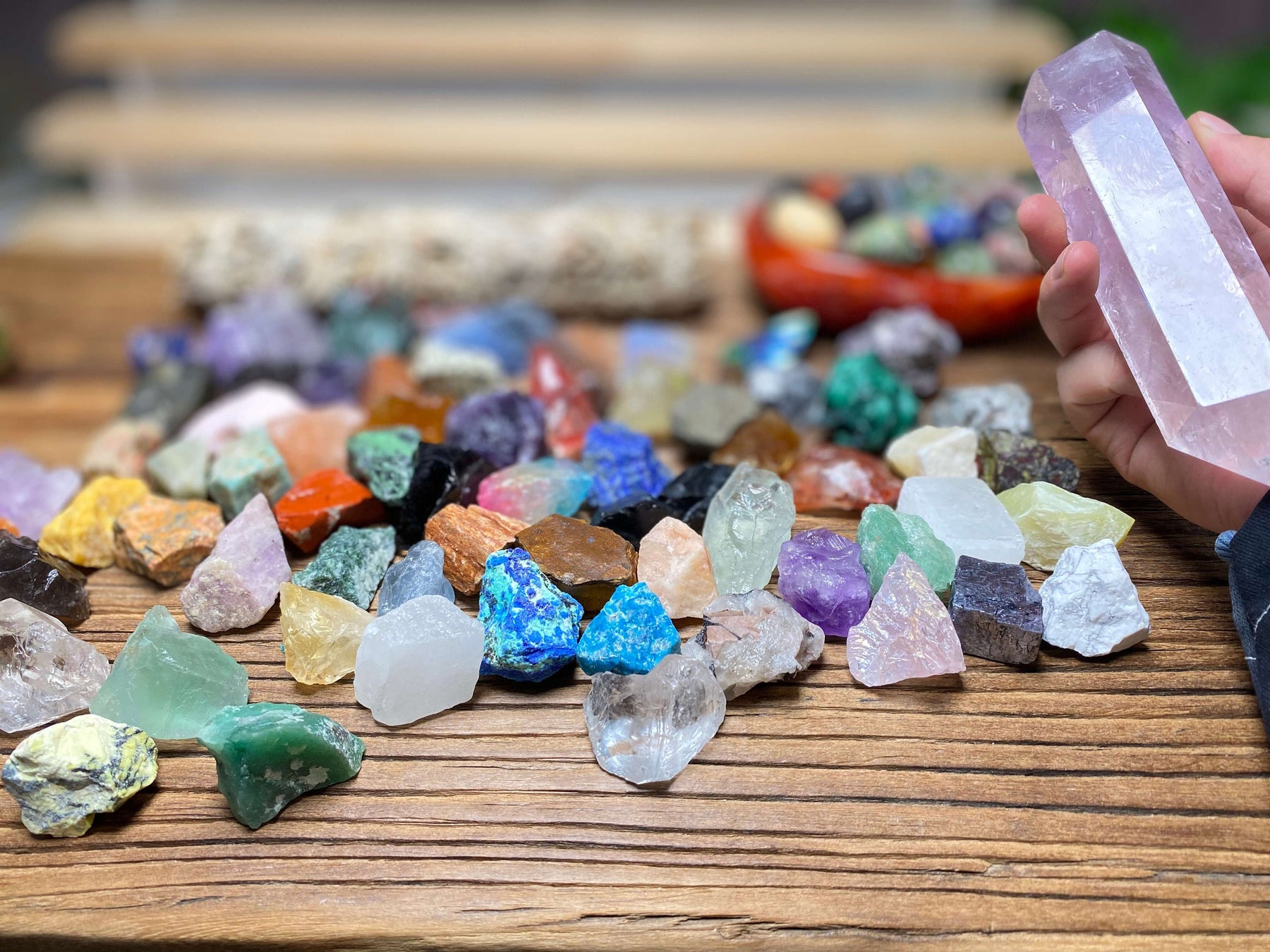 Wholesale Raw Crystals Gift Set, 70 Varieties, Aromatherapy Stones, Perfect for Aligning Seven Chakras, Unique Spiritual Healing Collection